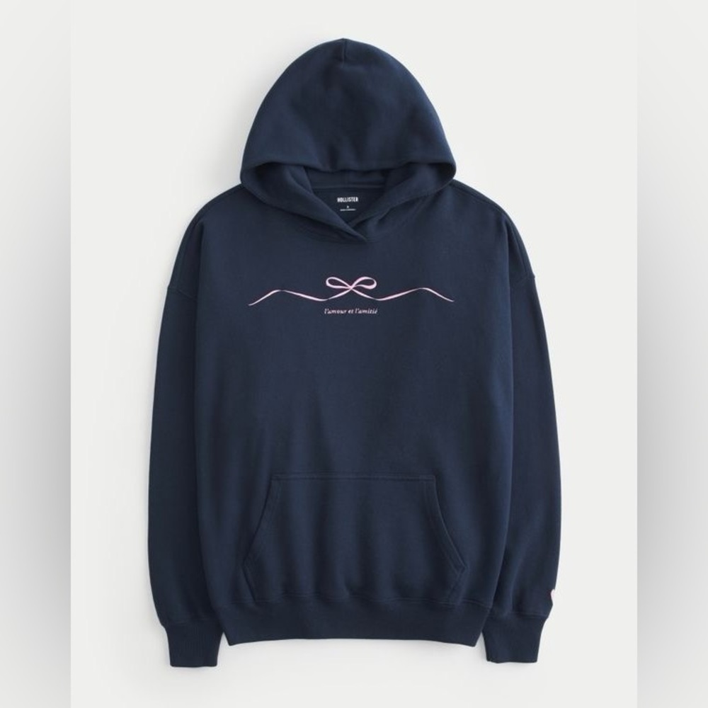 Hollister Women’s Oversized Navy Blue Ribbon Hoodie Size Medium